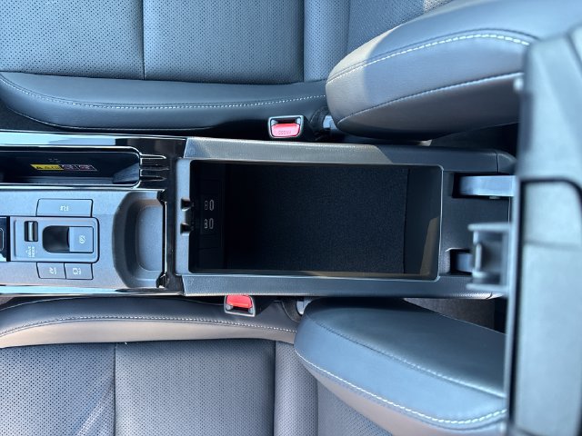 Used 2023 Toyota Prius XLE FWD image 26