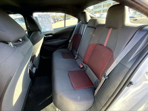 Used 2025 Toyota Corolla SE image 18