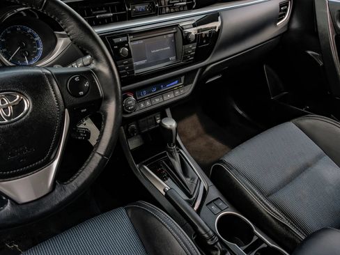 Used 2015 Toyota Corolla S FWD image 25