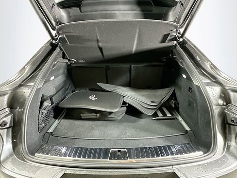 New 2025 Porsche Cayenne E-Hybrid Coupe image 28