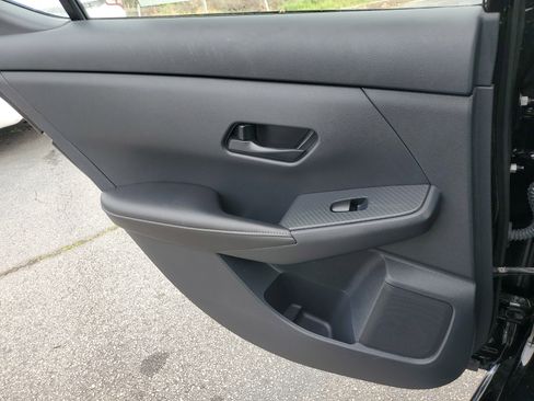 Used 2024 Nissan Sentra S image 13