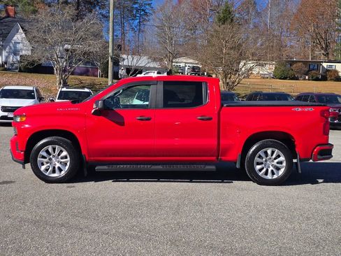 Used 2019 Chevrolet Silverado 1500 Custom w/ Custom Convenience Package image 16