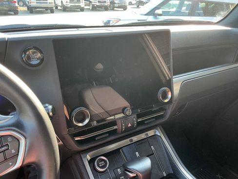 Used 2024 Lexus GX 550 w/ Accessory Package (Z1) image 17