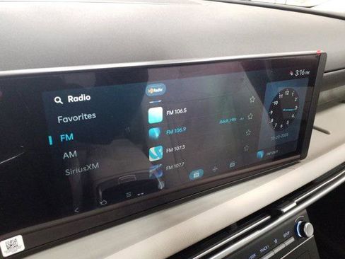 New 2026 Hyundai Tucson SE image 7