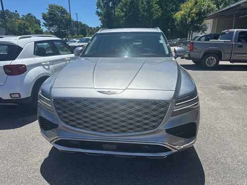 Used 2025 Genesis GV80 2.5T Prestige AWD/4WD image 2