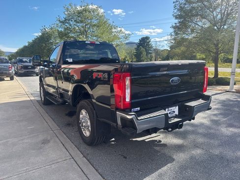New 2025 Ford F350 XLT w/ FX4 Off-Road Package image 5