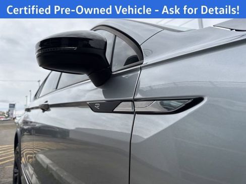 Certified 2023 Volkswagen Tiguan SE R-Line AWD/4WD image 27
