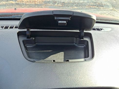 Used 2014 Chevrolet Cruze LT image 27