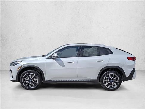 New 2026 BMW X2 xDrive28i w/ Convenience Package AWD/4WD image 9