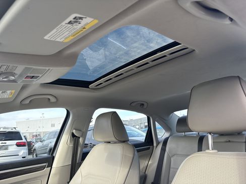 Used 2016 Volkswagen Passat 1.8T SE w/ Lighting Package (P06) image 17