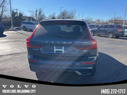 Certified 2025 Volvo XC60 B5 Plus w/ Climate Package image 6