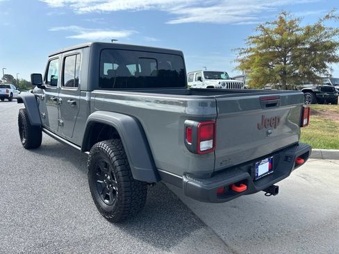 Used 2023 Jeep Gladiator Mojave w/ Cold Weather Group AWD/4WD image 19