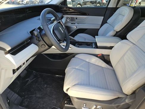 New 2026 Lincoln Nautilus Reserve image 12