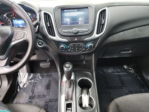 Used 2020 Chevrolet Equinox LT image 16