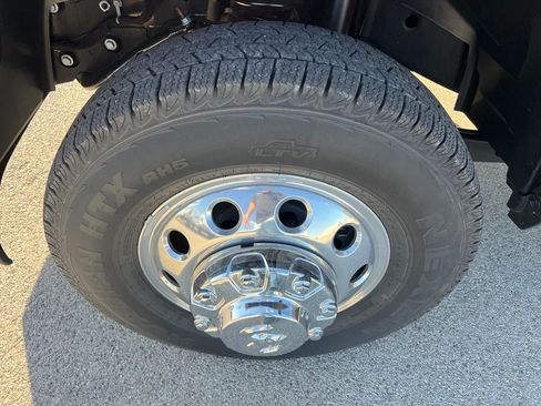 Used 2026 RAM 3500 Longhorn AWD/4WD image 13