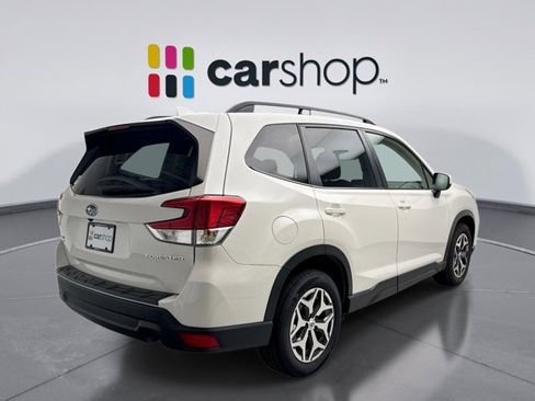 Used 2021 Subaru Forester Premium AWD/4WD image 5