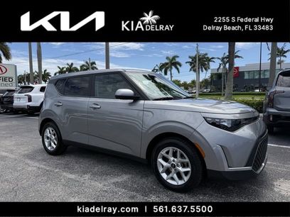 Used 2023 Kia Soul LX w/ Option Group 015