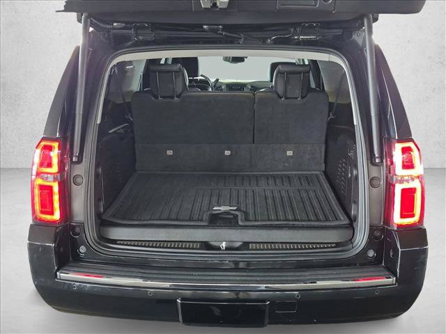 Used 2020 Chevrolet Suburban Premier RWD image 6