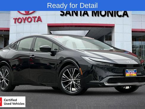 Certified 2023 Toyota Prius XLE FWD image 1