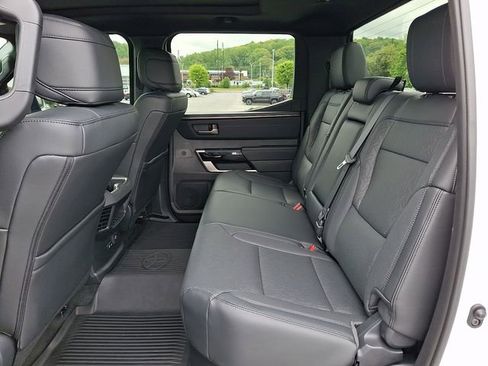Used 2025 Toyota Tundra Limited w/ TRD Off-Road Package AWD/4WD image 10