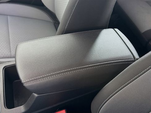 Used 2019 Ford Escape SE image 18