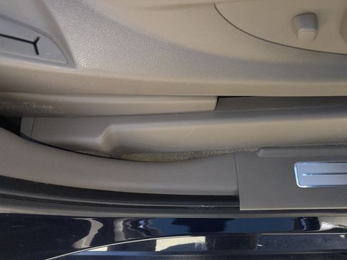 Used 2019 Chevrolet Suburban Premier AWD/4WD image 21