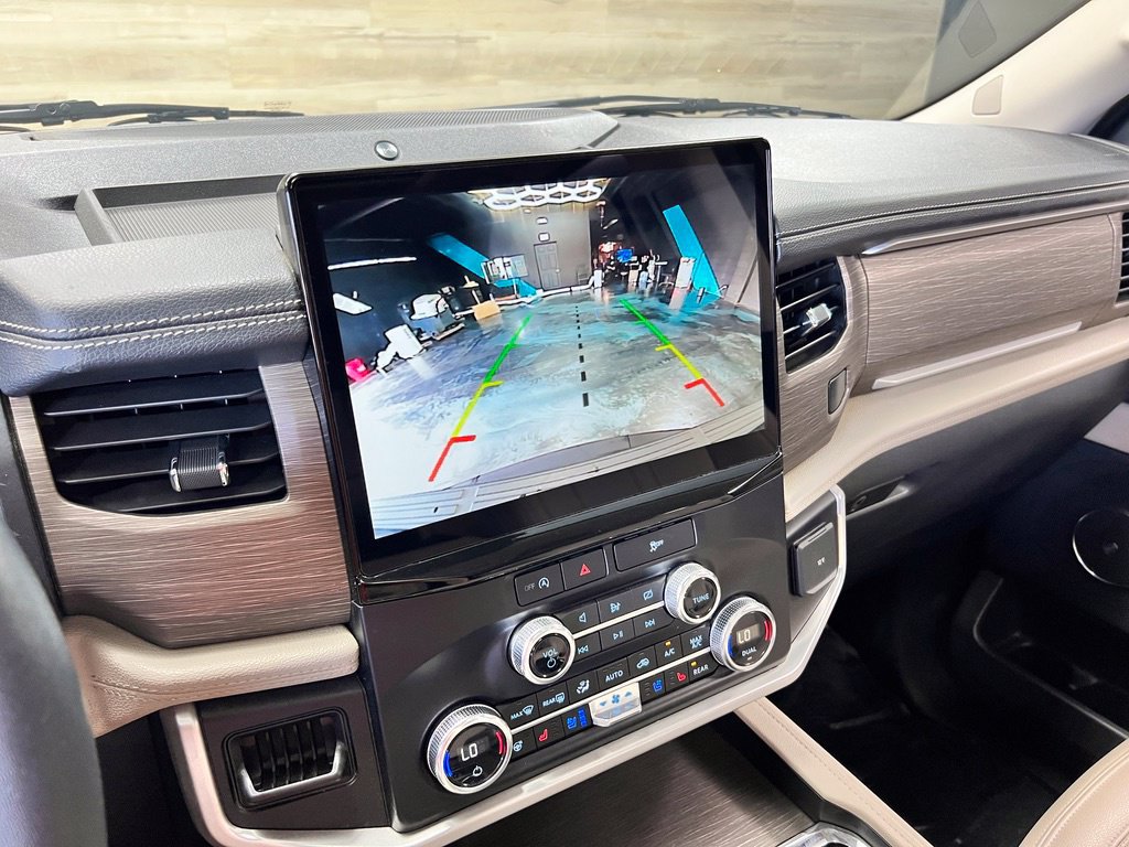 Used 2024 Ford Expedition Limited RWD image 15