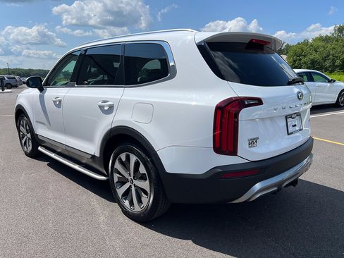 Used 2021 Kia Telluride EX w/ EX Premium Package AWD/4WD image 3