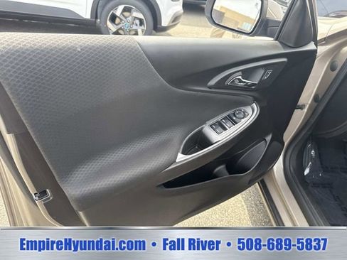 Used 2025 Chevrolet Malibu LT FWD image 17