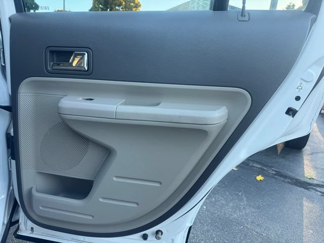 Used 2010 Ford Edge Limited AWD/4WD image 16