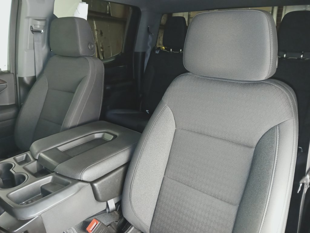 Used 2024 Chevrolet Silverado 1500 LT AWD/4WD image 10