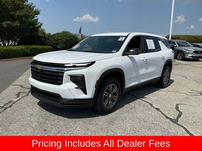 Used 2024 Chevrolet Traverse LS