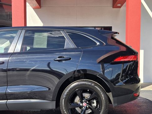 Used 2020 Jaguar F-PACE Premium image 5