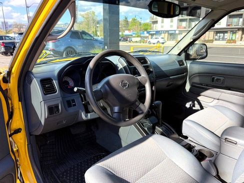 Used 2004 Nissan Xterra XE image 16
