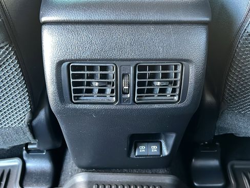 Used 2021 Toyota 4Runner 4WD image 15