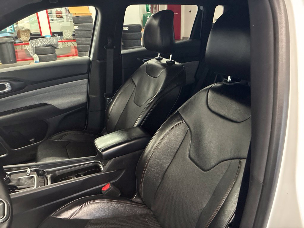 Certified 2023 Jeep Compass Latitude AWD/4WD image 9