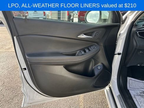 Used 2022 Buick Encore GX Select w/ Sport Touring Package image 10