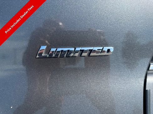 Used 2021 Toyota 4Runner Limited AWD/4WD image 7
