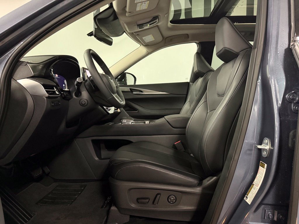 Used 2026 INFINITI QX60 Luxe w/ Cargo Package AWD/4WD image 9