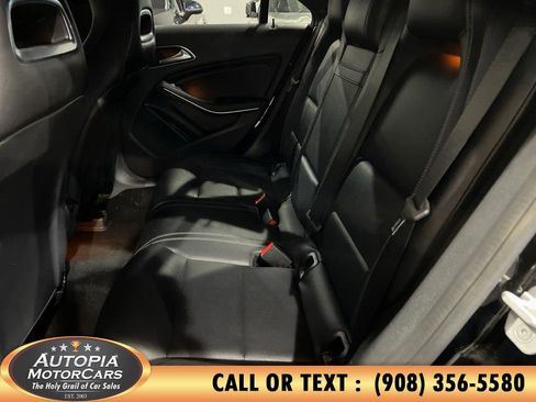 Used 2018 Mercedes-Benz CLA 250 image 16