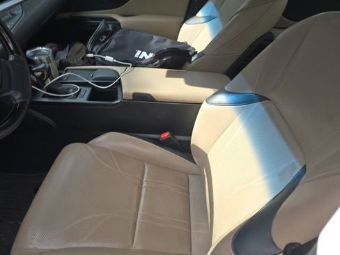 Used 2019 Lexus ES 350 w/ Accessory Package 2 FWD image 7