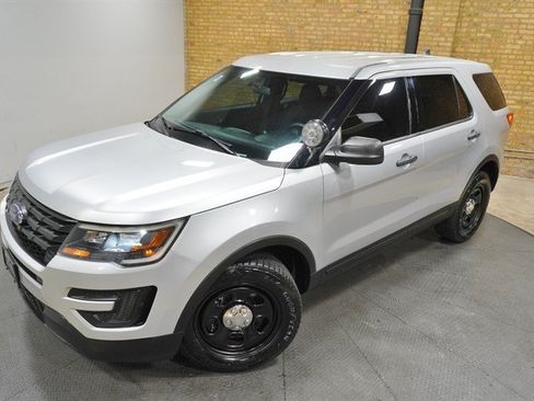 Used 2018 Ford Explorer 4WD Police Interceptor image 2