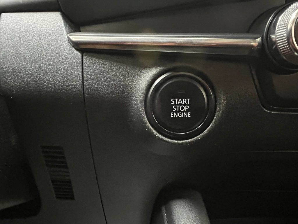 Used 2025 MAZDA MAZDA3 s FWD image 22