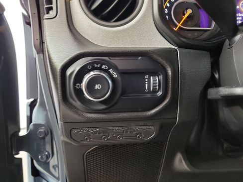 Used 2024 Jeep Wrangler Unlimited Sport AWD/4WD image 13