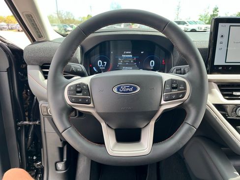 New 2026 Ford Explorer Active image 16