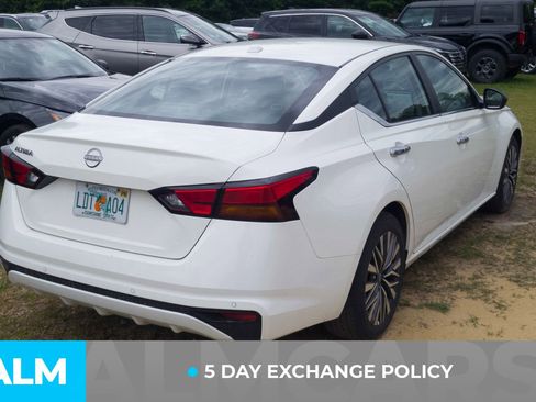 Used 2025 Nissan Altima 2.5 SV FWD image 4