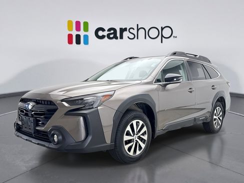 Used 2024 Subaru Outback Premium AWD/4WD image 1