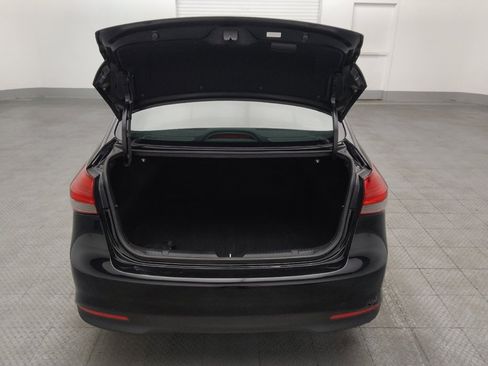 Used 2017 Kia Forte LX image 29