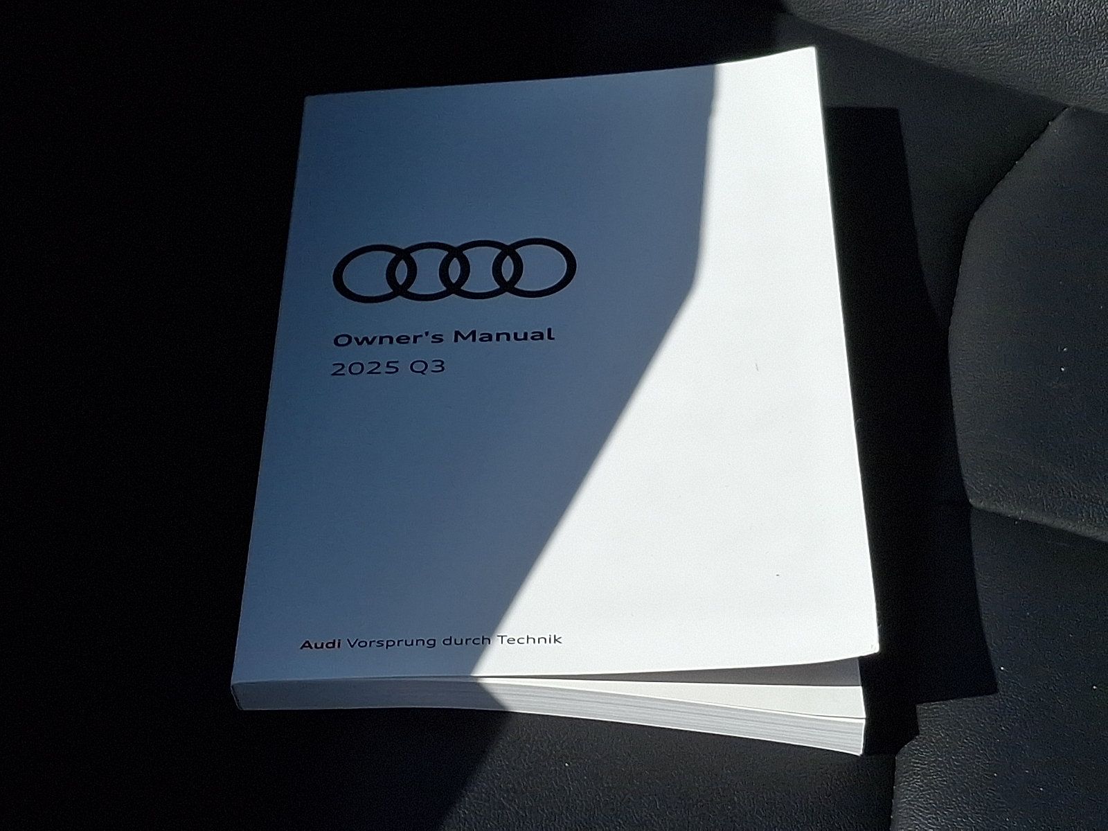 Used 2025 Audi Q3 2.0T Premium AWD/4WD image 26