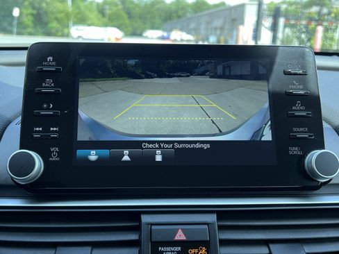 Used 2021 Honda Accord LX image 30